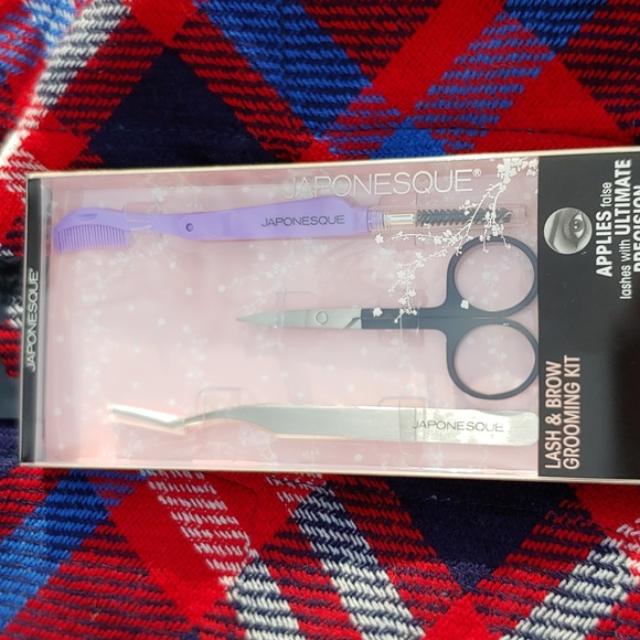 Lash & Brow Grooming Kit by Japonesque - Picture 9 of 9